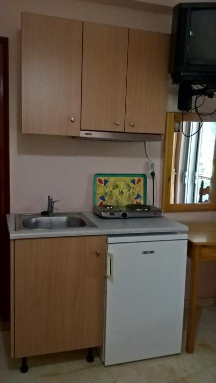 Dimitra Pentaliou Rooms كامينا فورلا المظهر الخارجي الصورة